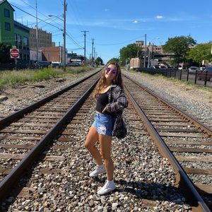 Meet your Posher, Mallory